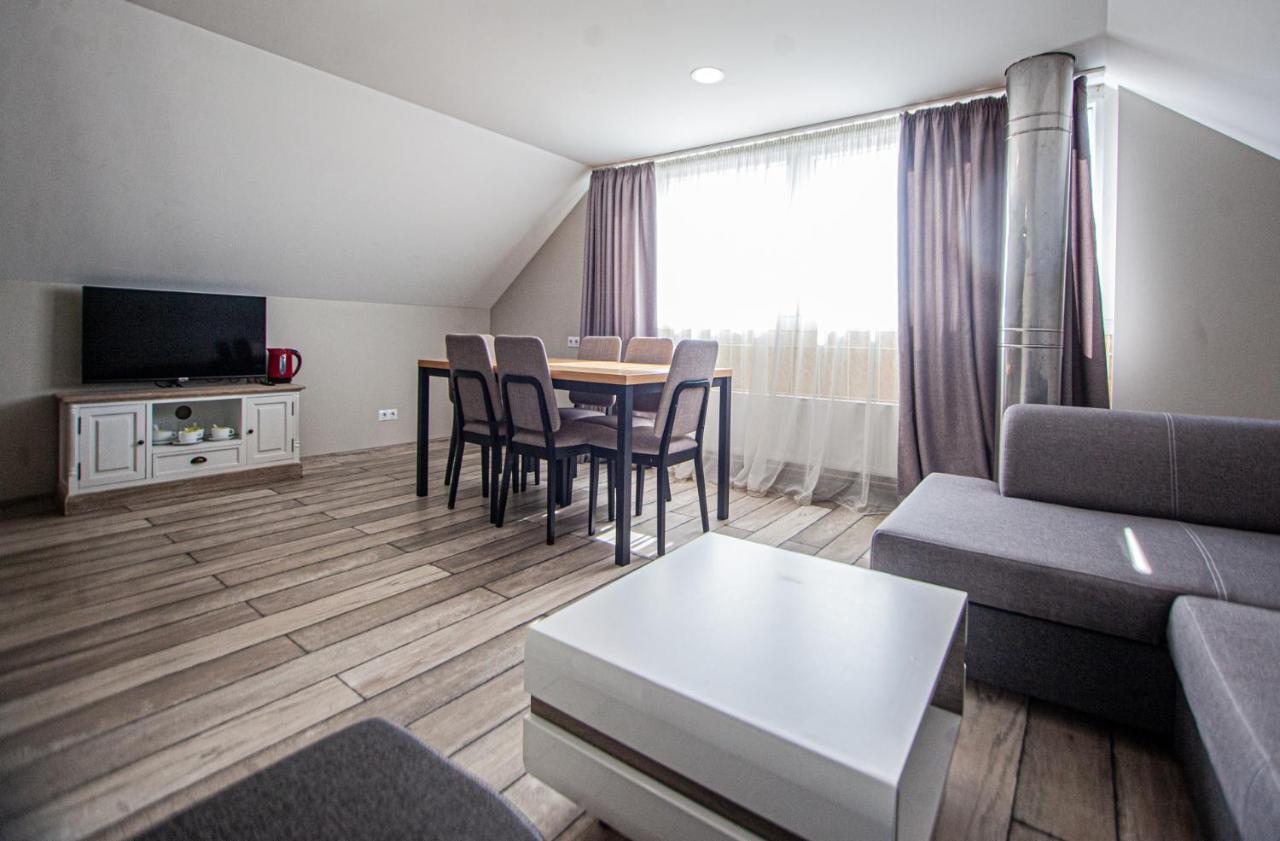 Biplan Hotel Daugavpils Exteriör bild