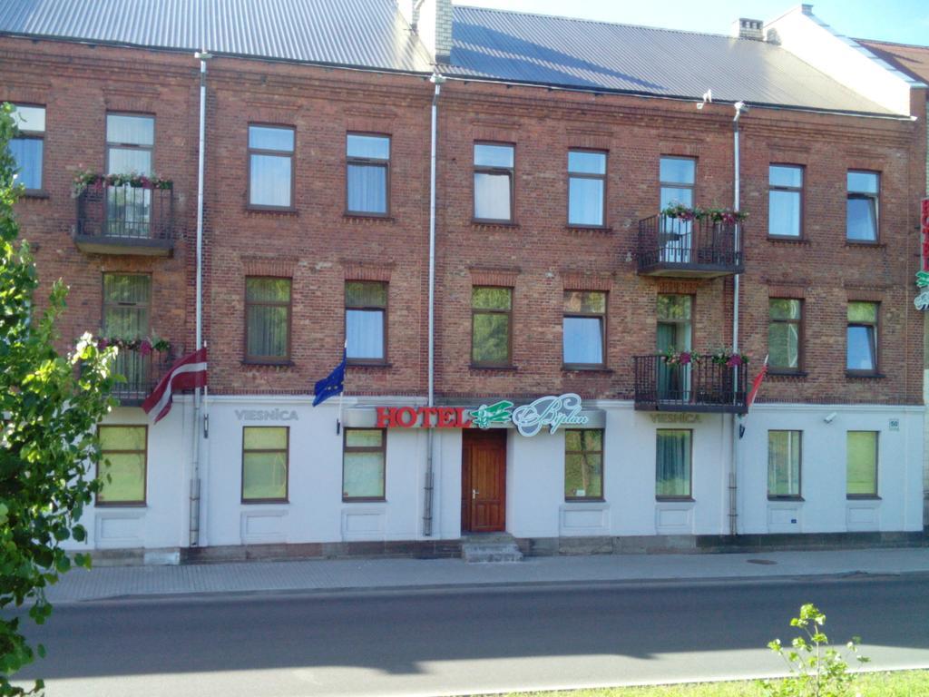 Biplan Hotel Daugavpils Exteriör bild