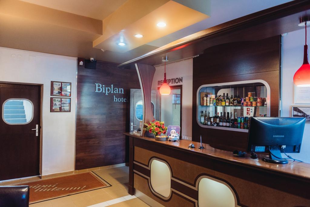 Biplan Hotel Daugavpils Exteriör bild