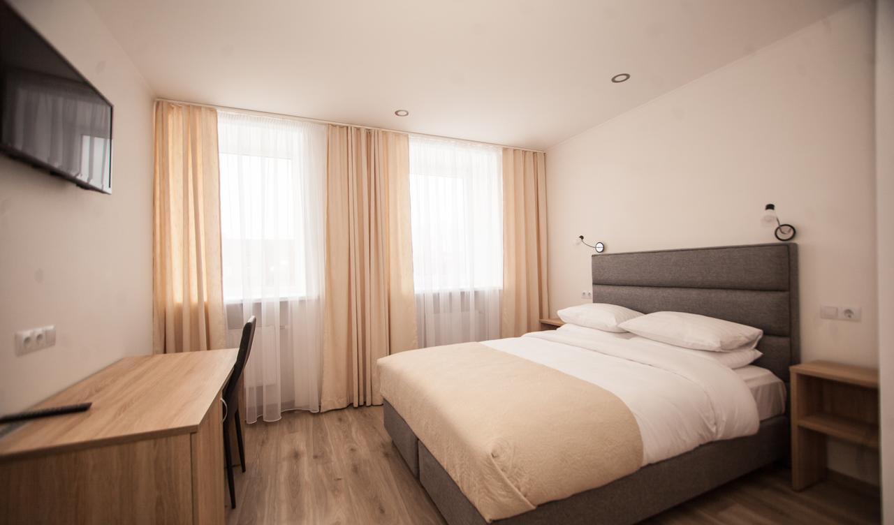 Biplan Hotel Daugavpils Exteriör bild