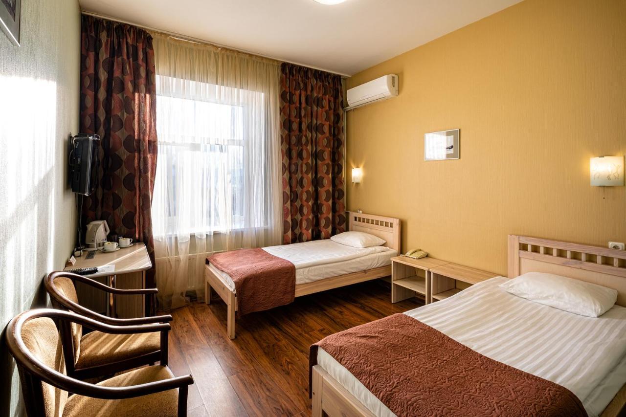 Biplan Hotel Daugavpils Exteriör bild