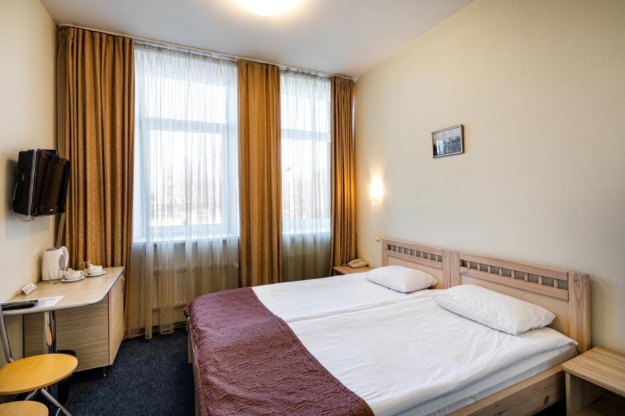 Biplan Hotel Daugavpils Exteriör bild