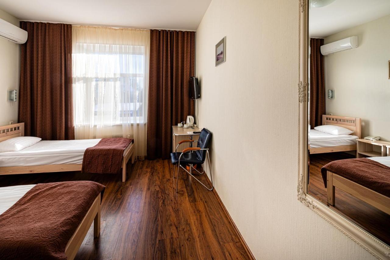 Biplan Hotel Daugavpils Exteriör bild
