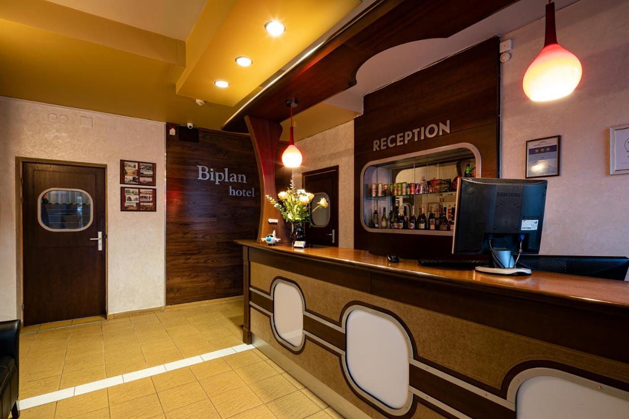 Biplan Hotel Daugavpils Exteriör bild
