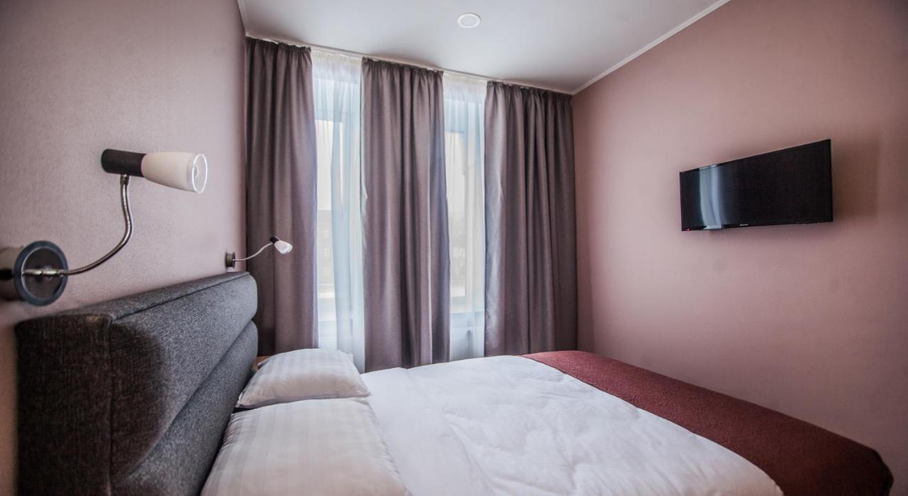 Biplan Hotel Daugavpils Exteriör bild